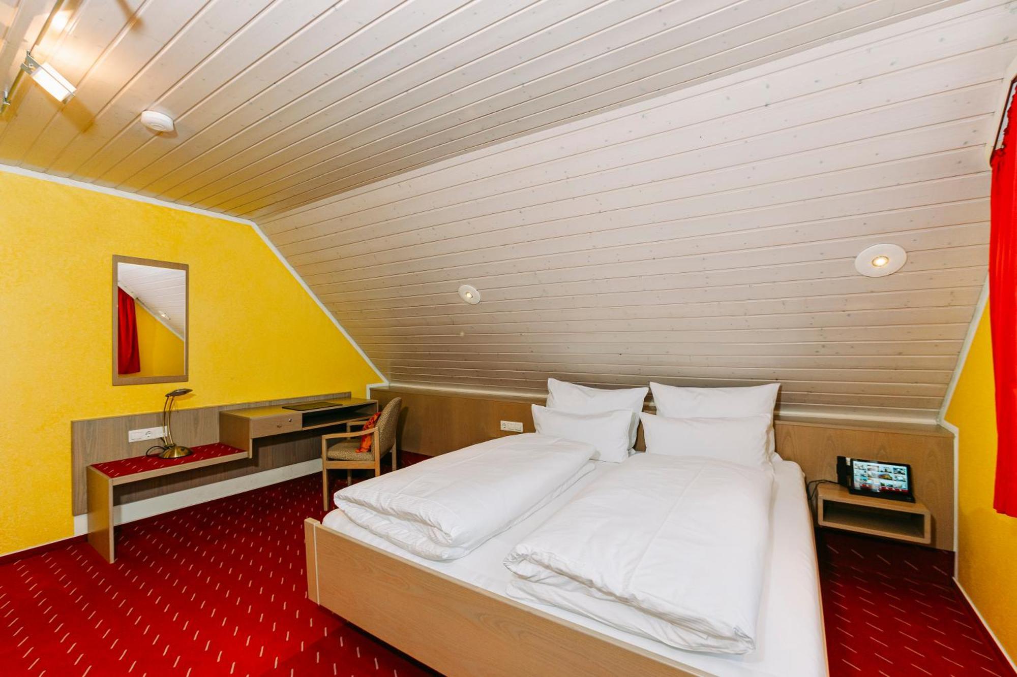 Hotel Restaurant Krone Sulzbach am Kocher المظهر الخارجي الصورة